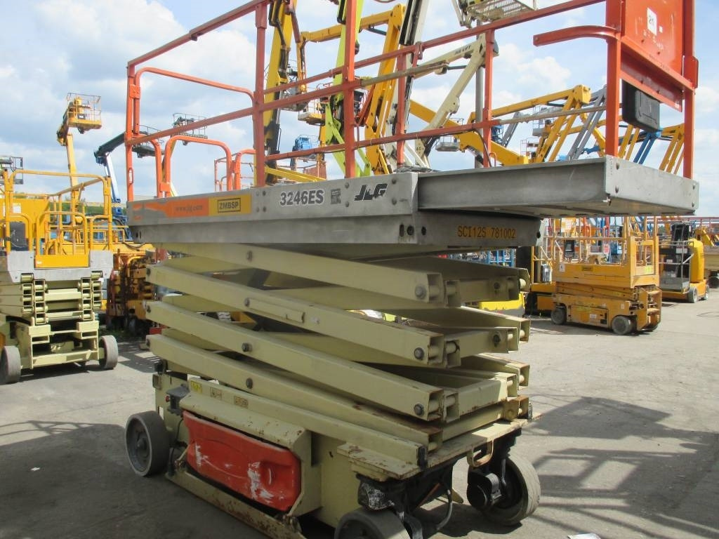 JLG 3246 ES - Nacelle ciseaux: photos 4 JLG 3246 ES - Nacelle ciseaux: photos 4