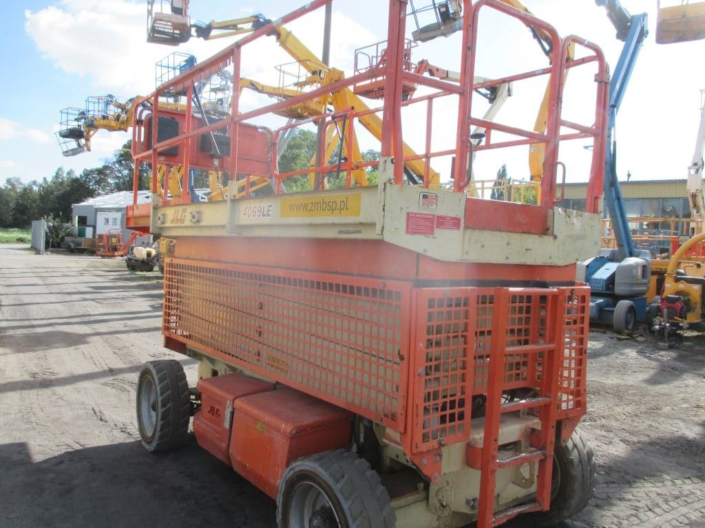 JLG 4069 LE - Nacelle ciseaux: photos 5 JLG 4069 LE - Nacelle ciseaux: photos 5