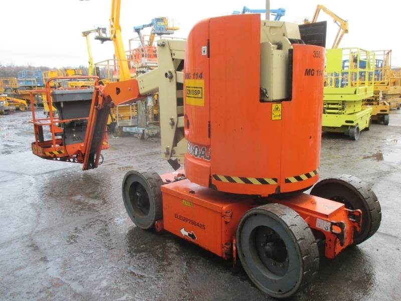 JLG E 300 AJ - Nacelle articulée: photos 4 JLG E 300 AJ - Nacelle articulée: photos 4