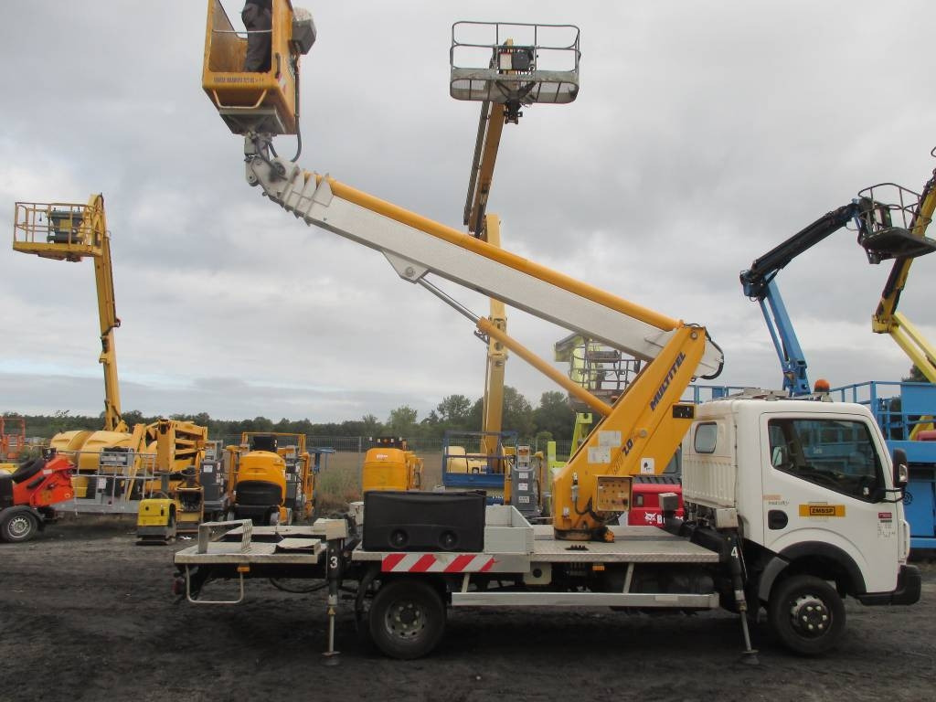 Multitel MT 202 - Camion avec nacelle: photos 1 Multitel MT 202 - Camion avec nacelle: photos 1