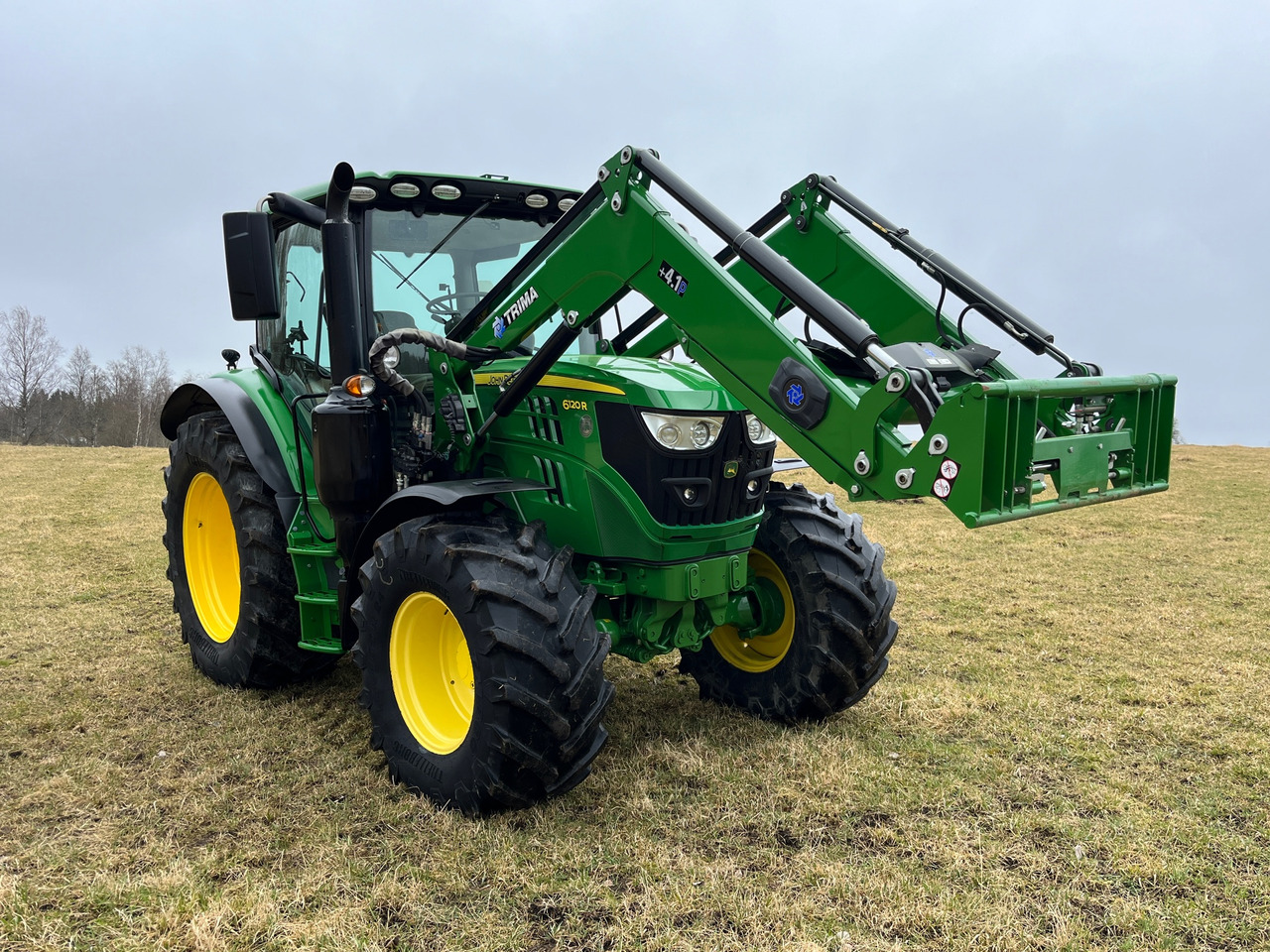 John Deere 6120R - Tracteur agricole: photos 1 John Deere 6120R - Tracteur agricole: photos 1