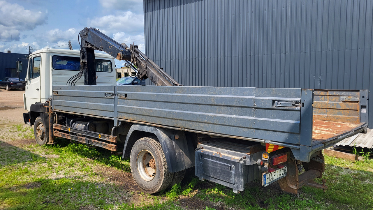 MERCEDES-BENZ 814 HIAB 071 - Camion grue: photos 3 MERCEDES-BENZ 814 HIAB 071 - Camion grue: photos 3