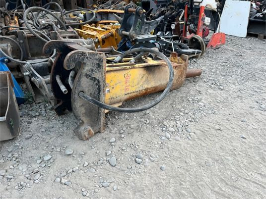 BRH Montabert 501 NG - Marteau hydraulique: photos 3 BRH Montabert 501 NG - Marteau hydraulique: photos 3