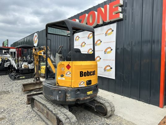 Mini pelle Bobcat E26 à 18900 € HT: photos 6 Mini pelle Bobcat E26 à 18900 € HT: photos 6