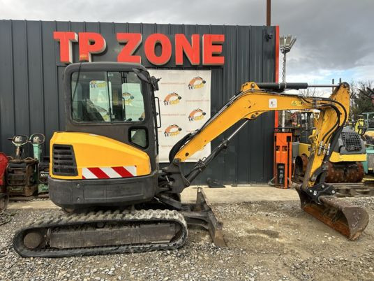 Bobcat E35 CLIM à 22 500 € HT - Mini pelle: photos 1 Bobcat E35 CLIM à 22 500 € HT - Mini pelle: photos 1