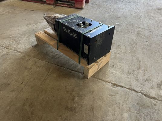 Fendeuse à bois pour pelle de 3T à 7T - Fendeuse de bûches: photos 4 Fendeuse à bois pour pelle de 3T à 7T - Fendeuse de bûches: photos 4