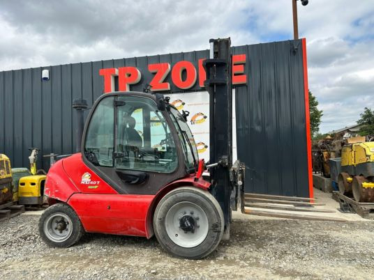 Manitou MSI40 Cabine à 27900 € HT - Chariot élévateur diesel: photos 1 Manitou MSI40 Cabine à 27900 € HT - Chariot élévateur diesel: photos 1