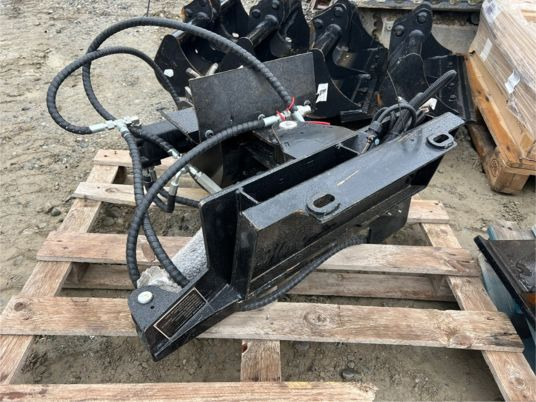 Rogneuse de souches pour minichargeur - Dessoucheuse: photos 4 Rogneuse de souches pour minichargeur - Dessoucheuse: photos 4