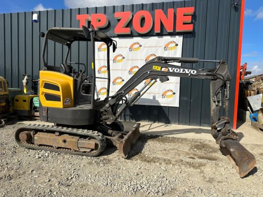 Volvo ECR25D à 23900 euros HT - Mini pelle: photos 5 Volvo ECR25D à 23900 euros HT - Mini pelle: photos 5