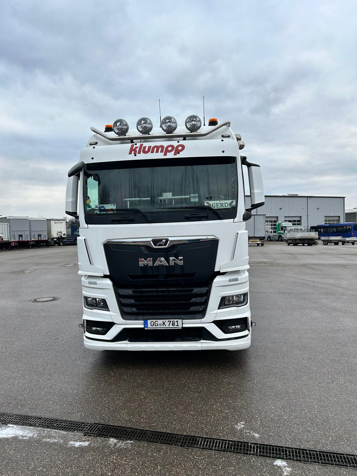 MAN TGX 500 - Camion plateau: photos 5 MAN TGX 500 - Camion plateau: photos 5