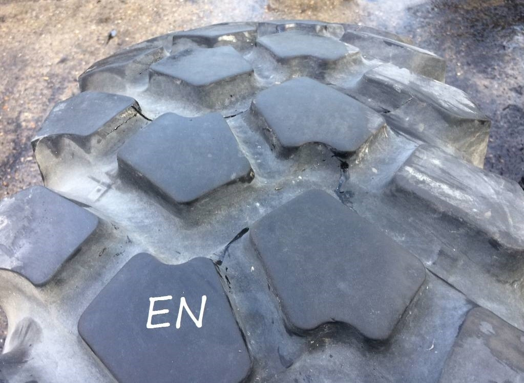 Michelin 16.00R20 XZL - USED EN 80% - Pneu pour Camion: photos 2 Michelin 16.00R20 XZL - USED EN 80% - Pneu pour Camion: photos 2