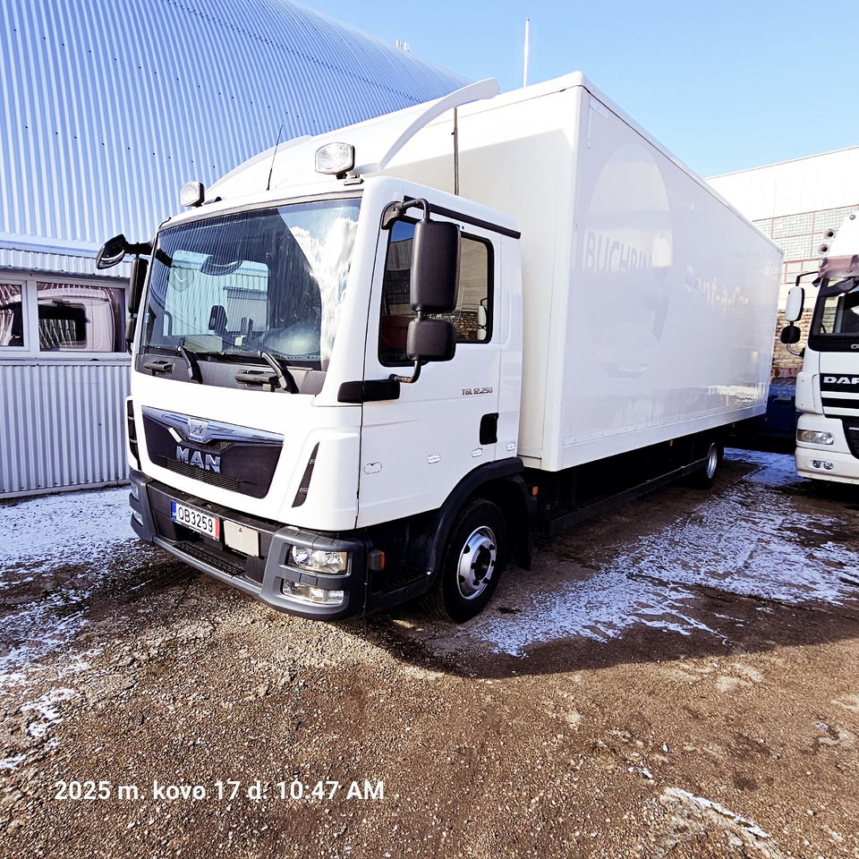 MAN TGL 12.250 - Camion fourgon: photos 1 MAN TGL 12.250 - Camion fourgon: photos 1