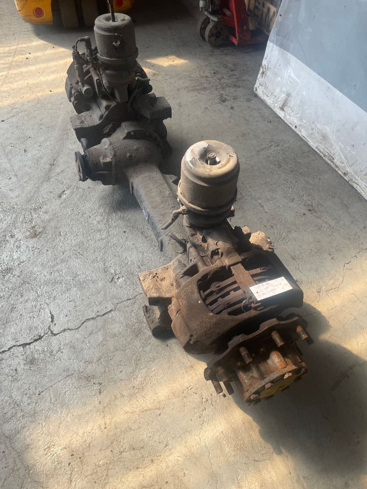 ZF Hinterachse Axis ZF AV132 II /90 5,13 4472040254 MAN Lions City - Essieu arrière pour Bus: photos 2 ZF Hinterachse Axis ZF AV132 II /90 5,13 4472040254 MAN Lions City - Essieu arrière pour Bus: photos 2