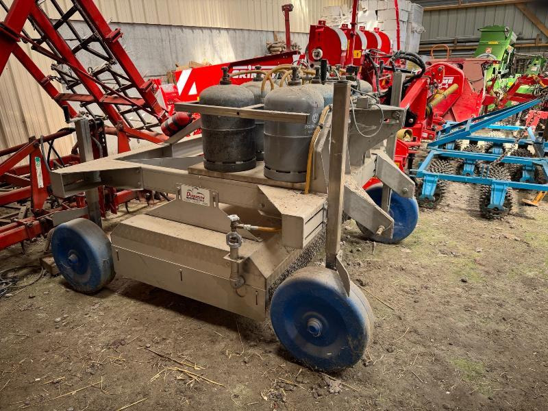 BAILLY 1600 - Matériel de jardinage: photos 1 BAILLY 1600 - Matériel de jardinage: photos 1