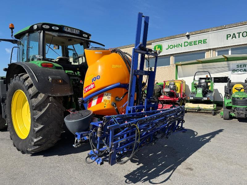 CARUELLE 1000L - Pulvé porté: photos 4 CARUELLE 1000L - Pulvé porté: photos 4