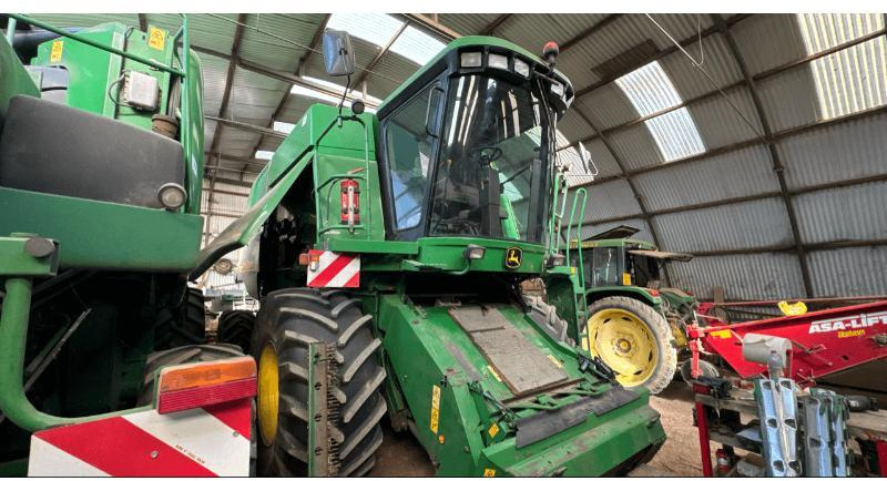 JOHN DEERE 9580WTS - Moissonneuse-batteuse: photos 3 JOHN DEERE 9580WTS - Moissonneuse-batteuse: photos 3