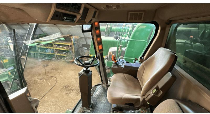 JOHN DEERE 9580WTS - Moissonneuse-batteuse: photos 4 JOHN DEERE 9580WTS - Moissonneuse-batteuse: photos 4