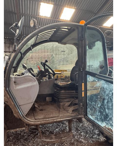 Chariot télescopique NEW-HOLLAND TH6.32S: photos 8