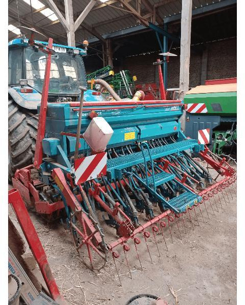SULKY COMPACT 3M - Combiné de semis: photos 2 SULKY COMPACT 3M - Combiné de semis: photos 2