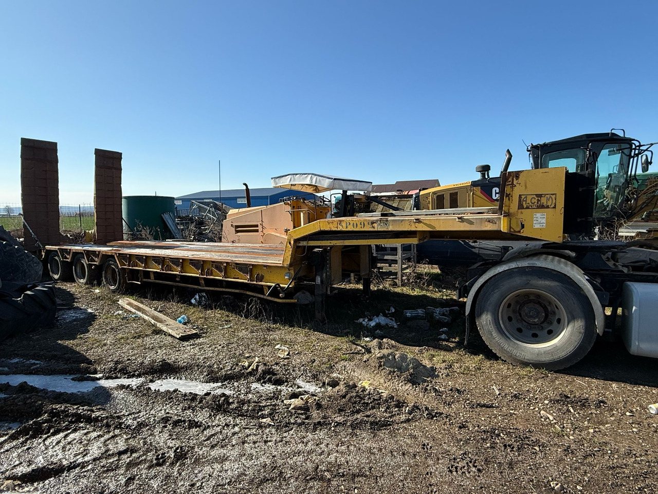 ACTM AC06 Trailer - Semi-remorque surbaissé: photos 1 ACTM AC06 Trailer - Semi-remorque surbaissé: photos 1