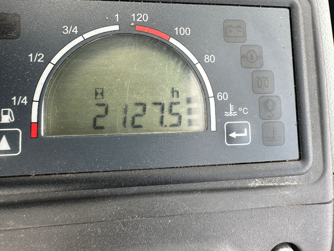 Mini pelle CAT 302.7 DCR Mini excavator, 2 Buckets, TOP !!!: photos 12 Mini pelle CAT 302.7 DCR Mini excavator, 2 Buckets, TOP !!!: photos 12