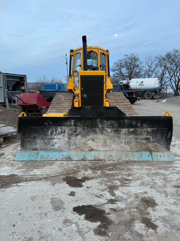 CATERPILLAR D4H BULLDOZER - Bulldozer: photos 2 CATERPILLAR D4H BULLDOZER - Bulldozer: photos 2