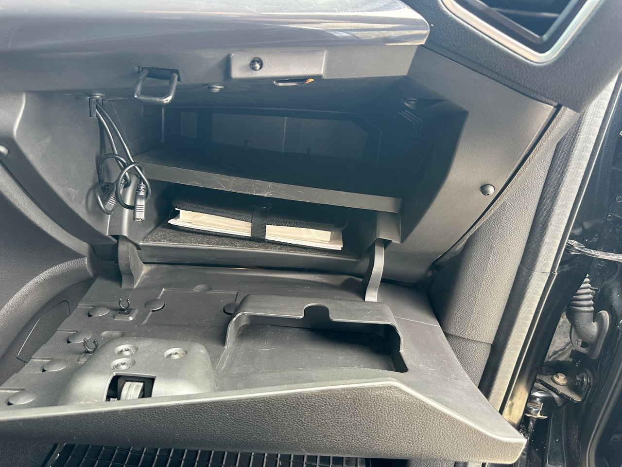 FORD KUGA TITANIUM - SUV: photos 5 FORD KUGA TITANIUM - SUV: photos 5