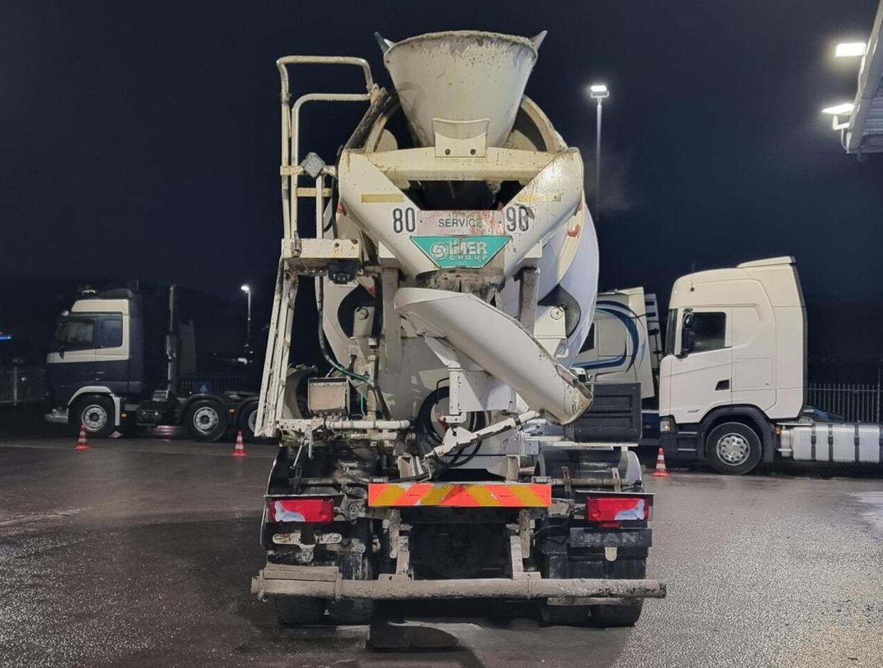 MAN TGS 32.360 8×4 Beton Mixer 9m3 - Camion malaxeur: photos 5 MAN TGS 32.360 8×4 Beton Mixer 9m3 - Camion malaxeur: photos 5