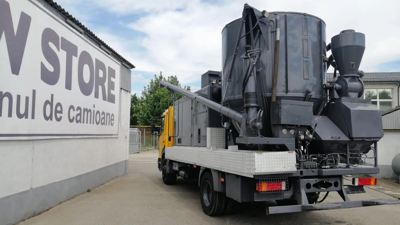 Mercedes-Benz Atego & Gmelin Animal Feed Mill and Mixer/FNC - Matériel d'élevage: photos 4 Mercedes-Benz Atego & Gmelin Animal Feed Mill and Mixer/FNC - Matériel d'élevage: photos 4