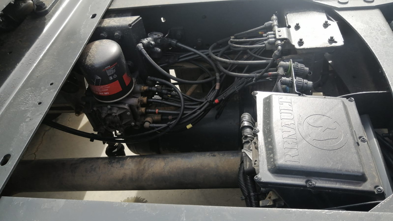 Crédit-bail de  Renault PREMIUM 450 DXI, Manual ZF Renault PREMIUM 450 DXI, Manual ZF: photos 6