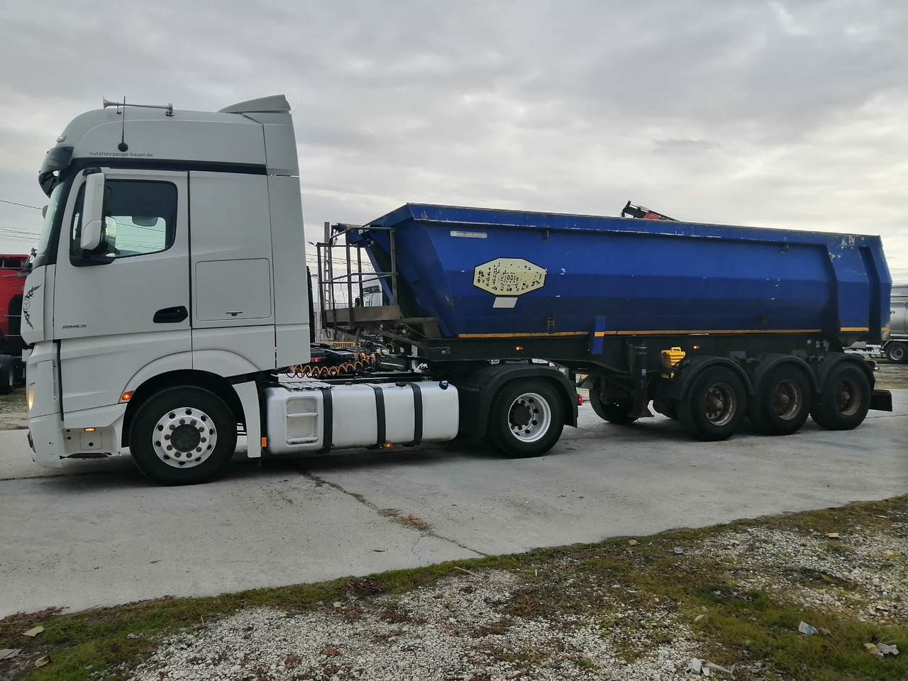 Tractor Head Mercedes-Benz Actros (2013) + Semi-trailer Tipper Meiller – Kipper (2005) - Tracteur routier: photos 5 Tractor Head Mercedes-Benz Actros (2013) + Semi-trailer Tipper Meiller – Kipper (2005) - Tracteur routier: photos 5