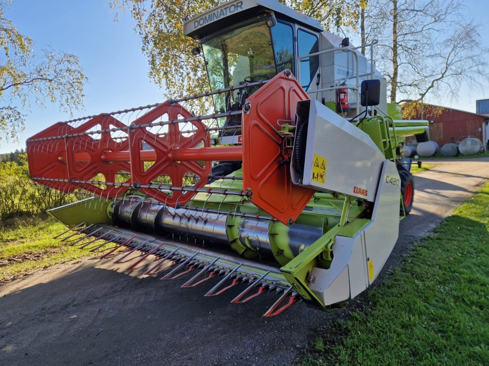 Moissonneuse-batteuse CLAAS Dominator 130: photos 6