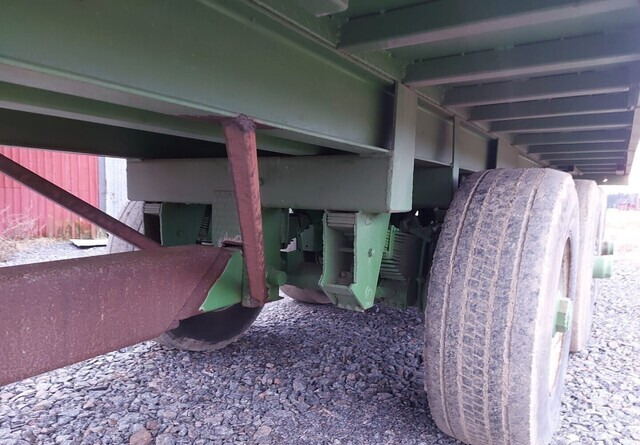 Remorque plateau agricole JALKALAVAKÄRRY - 3-akselinen ILMA-ALUSTAINEN KÄRRY MONEEN KÄYTTÖÖN: photos 11