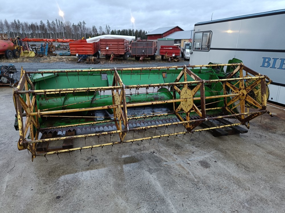 JOHN DEERE Leikkuupöytä 12 jalkaa / 360cm - Moissoneuse: photos 2 JOHN DEERE Leikkuupöytä 12 jalkaa / 360cm - Moissoneuse: photos 2