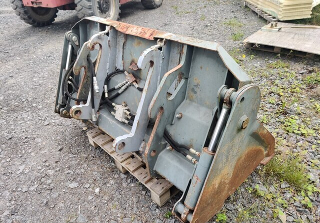 Monitoimikauha kynsillä 173cm CAT-kurottajan sovitteella - Godet pour chargeur: photos 2 Monitoimikauha kynsillä 173cm CAT-kurottajan sovitteella - Godet pour chargeur: photos 2