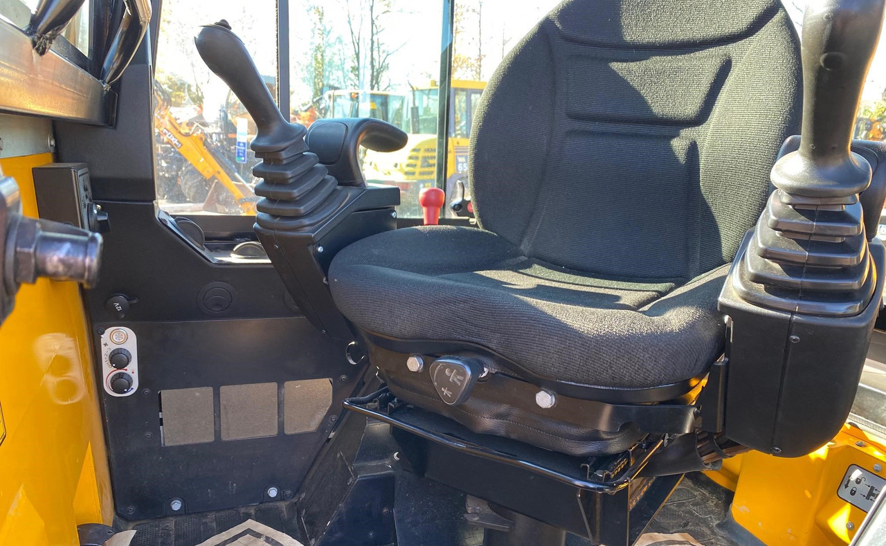 JCB 1CXT - Mini chargeuse: photos 5 JCB 1CXT - Mini chargeuse: photos 5