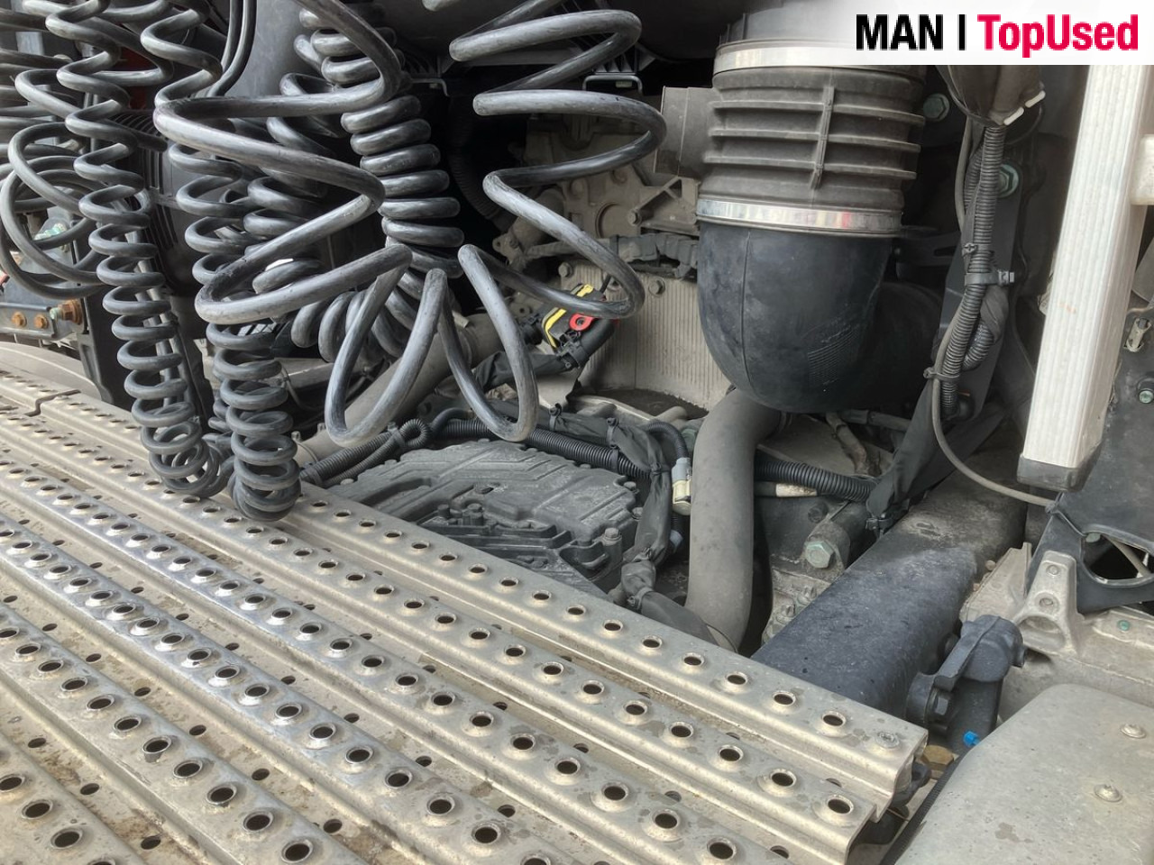 MAN TGX 26.470 6x2/2 BL SA "Retarder / 700 l Tank" ZV - Tracteur routier: photos 4 MAN TGX 26.470 6x2/2 BL SA "Retarder / 700 l Tank" ZV - Tracteur routier: photos 4