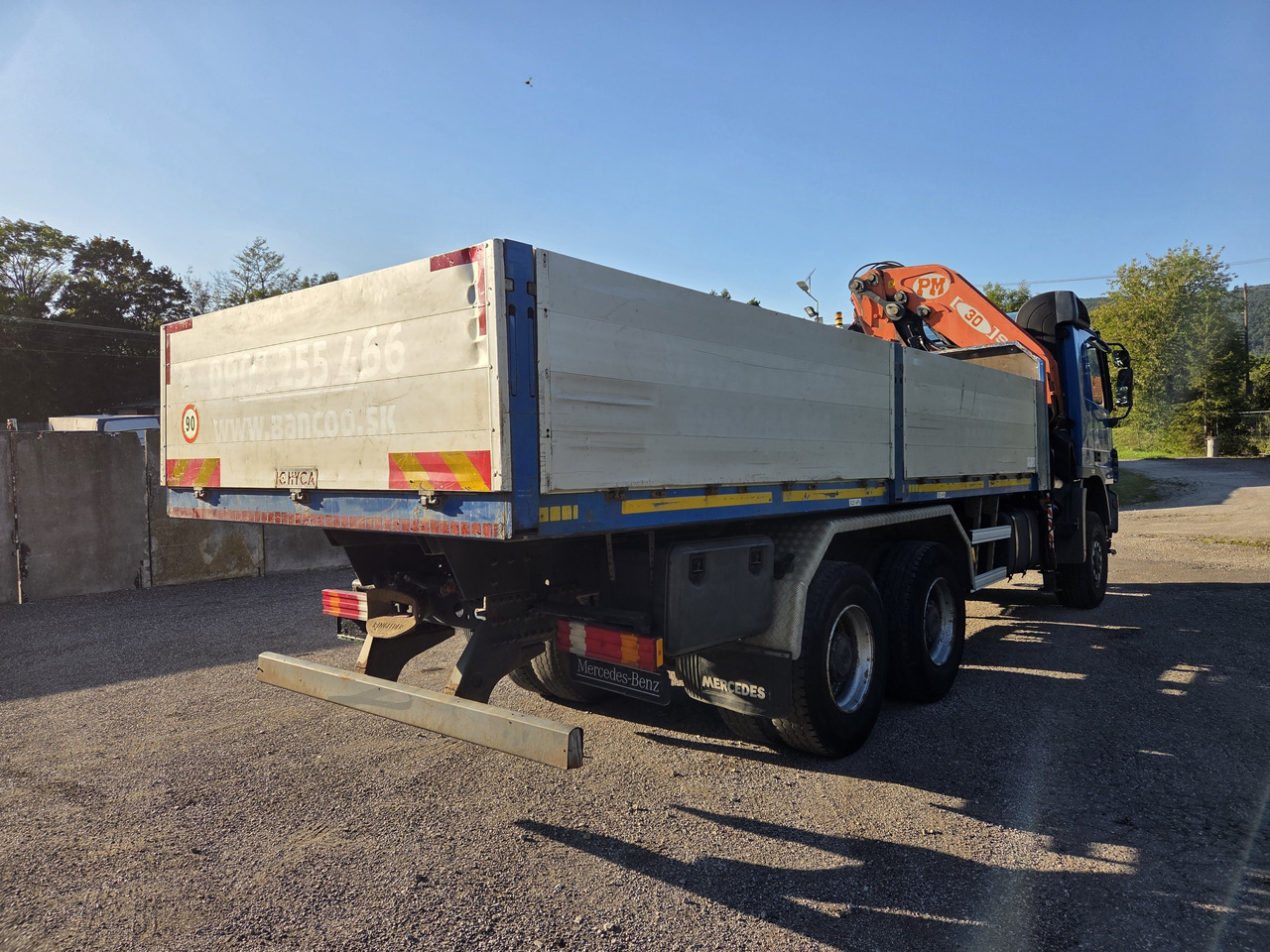 MERCEDES-BENZ ACTROS 3341 6x6 + CRANE PM 30 Radio Control - Camion plateau, Camion grue: photos 4 MERCEDES-BENZ ACTROS 3341 6x6 + CRANE PM 30 Radio Control - Camion plateau, Camion grue: photos 4