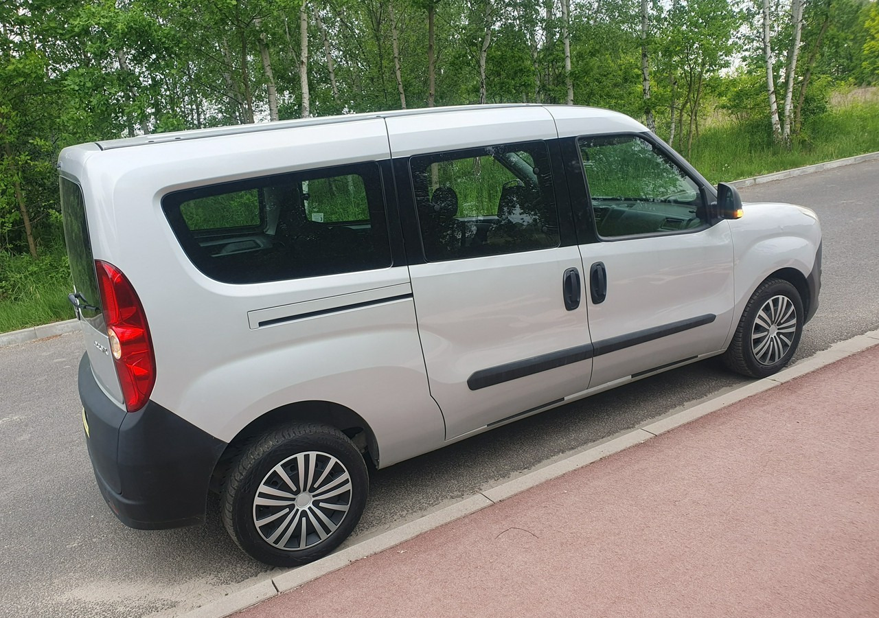 Opel Combo long*combo *doblo* krajówka *fv vat 23%* - Utilitaire double cabine: photos 5 Opel Combo long*combo *doblo* krajówka *fv vat 23%* - Utilitaire double cabine: photos 5