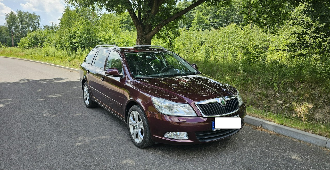 Skoda Octavia II bogate wyposażenie *niski przebieg*FV vat 23%* - Voiture: photos 3 Skoda Octavia II bogate wyposażenie *niski przebieg*FV vat 23%* - Voiture: photos 3