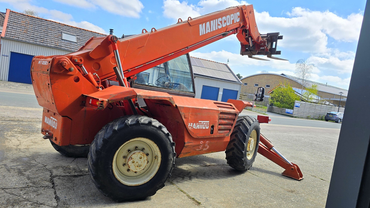 Manitou MT1232 - Chariot télescopique: photos 4 Manitou MT1232 - Chariot télescopique: photos 4