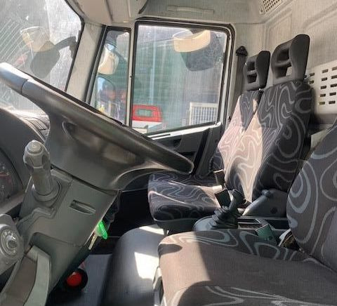 Iveco Eurocargo 75e16Eurocargo 75e16 - Camion fourgon: photos 4 Iveco Eurocargo 75e16Eurocargo 75e16 - Camion fourgon: photos 4