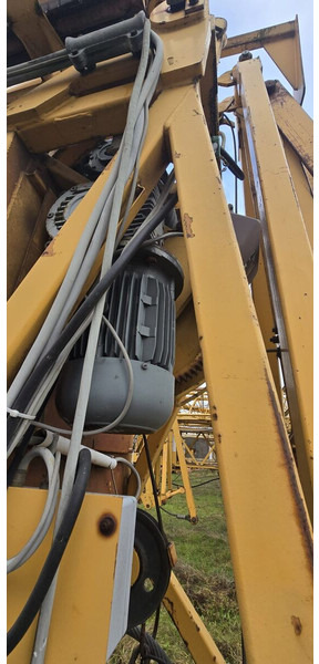 Liebherr 63K, 43m jib 1988yom - Grue à tour: photos 2 Liebherr 63K, 43m jib 1988yom - Grue à tour: photos 2