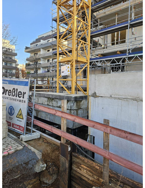 Liebherr 90EC-B 2010yom, 50m jib - Grue à tour: photos 3 Liebherr 90EC-B 2010yom, 50m jib - Grue à tour: photos 3
