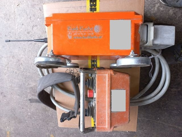 Liebherr HBC radio control 112/132/140/180EC-H - Grue à tour: photos 5 Liebherr HBC radio control 112/132/140/180EC-H - Grue à tour: photos 5