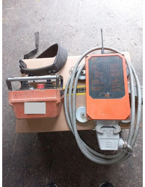 Liebherr HBC radio control 112/132/140/180EC-H - Grue à tour: photos 2 Liebherr HBC radio control 112/132/140/180EC-H - Grue à tour: photos 2