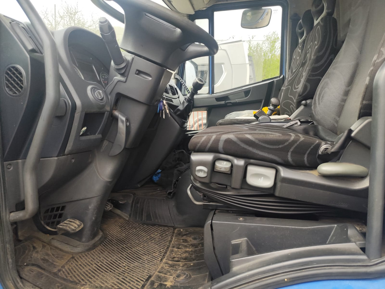 Châssis cabine IVECO EUROCARGO 140E25: photos 7
