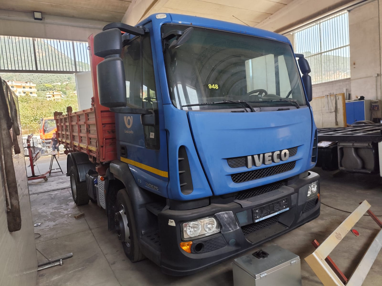 IVECO EUROCARGO 140E25 - Camion benne: photos 5 IVECO EUROCARGO 140E25 - Camion benne: photos 5