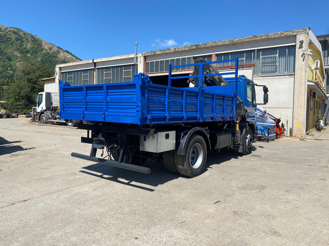 Camion grue, Camion benne IVECO EUROCARGO 190EL28: photos 36