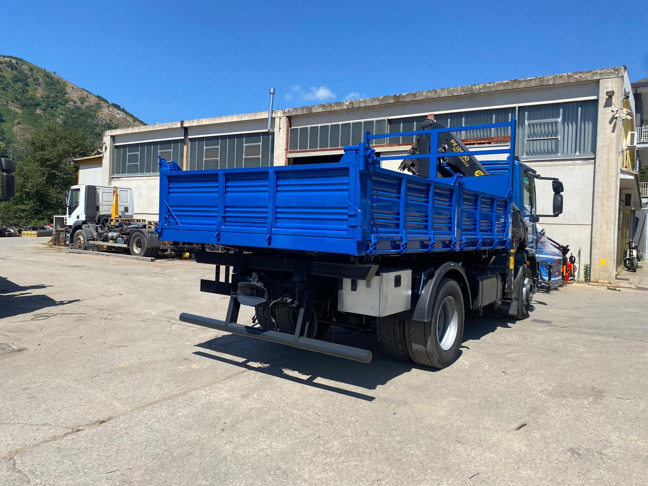 Camion grue, Camion benne IVECO EUROCARGO 190EL28: photos 37